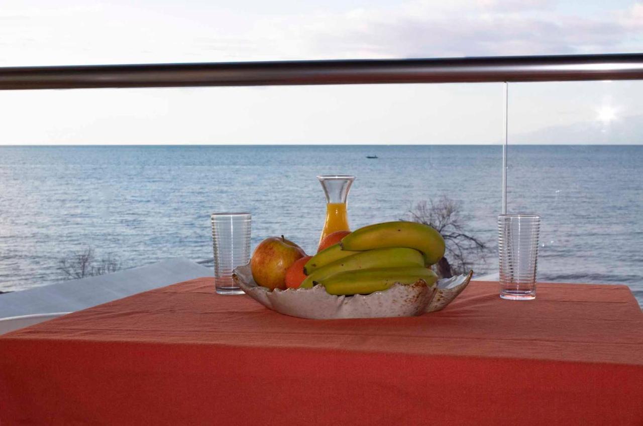 Frosos Beachfront Maisonette Acharavi Acharavi  Bagian luar foto
