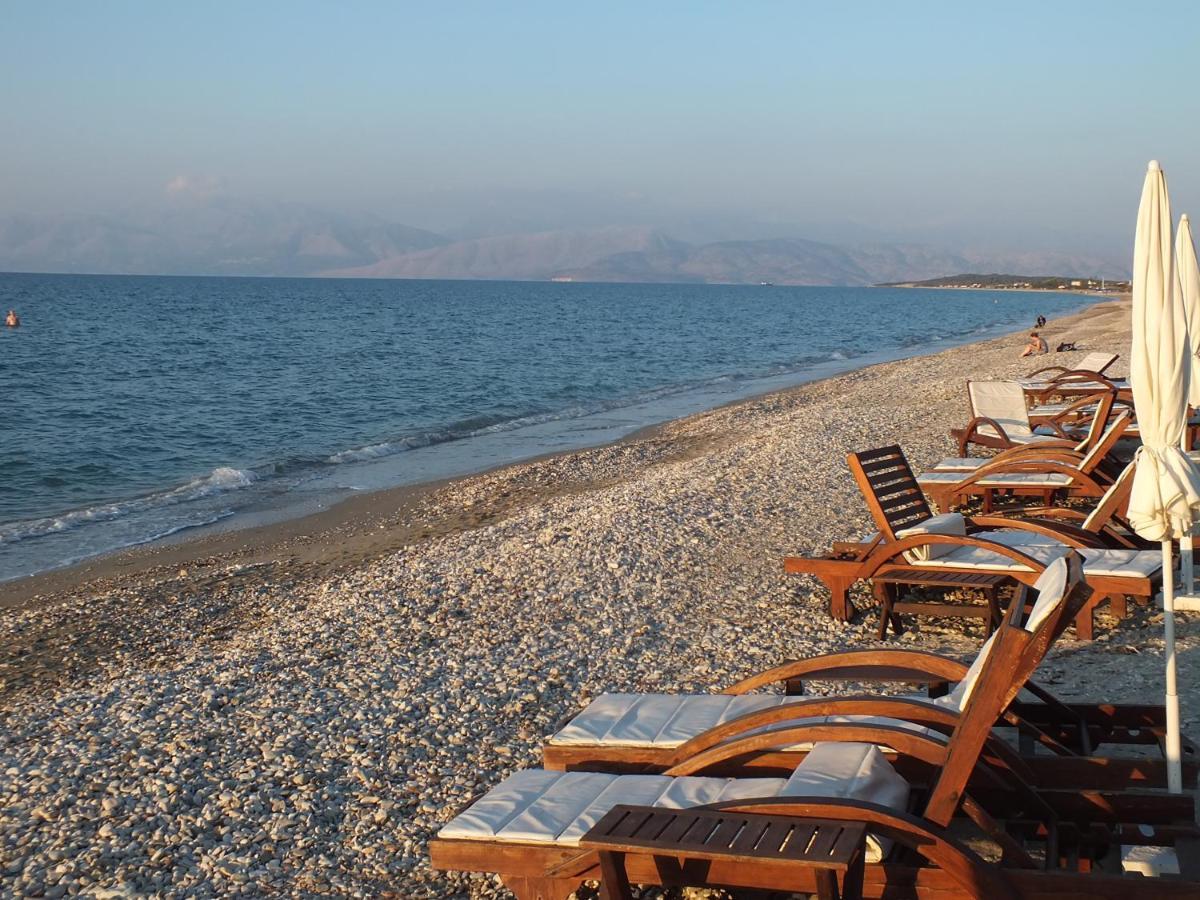Frosos Beachfront Maisonette Acharavi Acharavi  Bagian luar foto