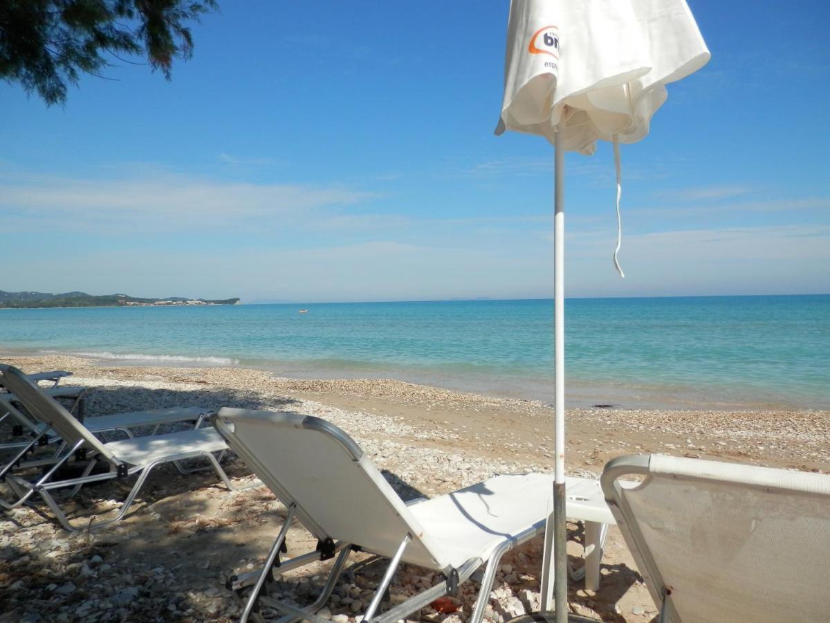Frosos Beachfront Maisonette Acharavi Acharavi  Bagian luar foto